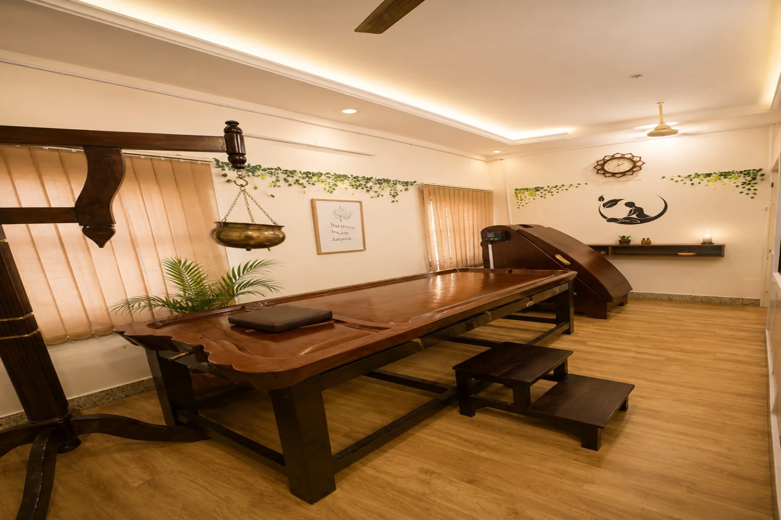 Panchakarma therapy room with treatment table at Swasthi Ayurveda Chikitsalaya, Jayanagar, Bengaluru